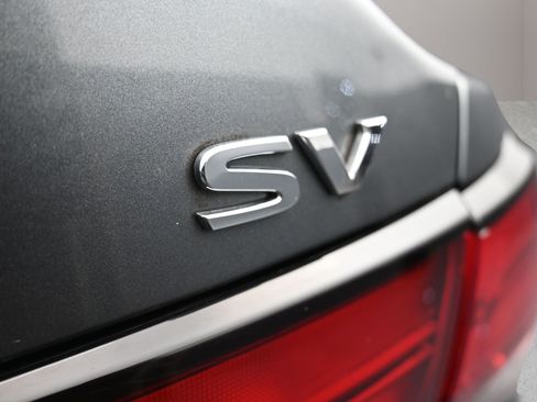 Used 2022 Nissan Sentra SV w/ Trunk Package FWD image 7