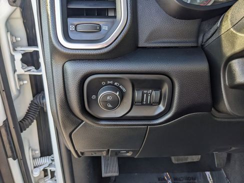 Used 2024 RAM 2500 Laramie image 26