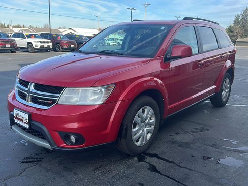 Used 2019 Dodge Journey SE image 19