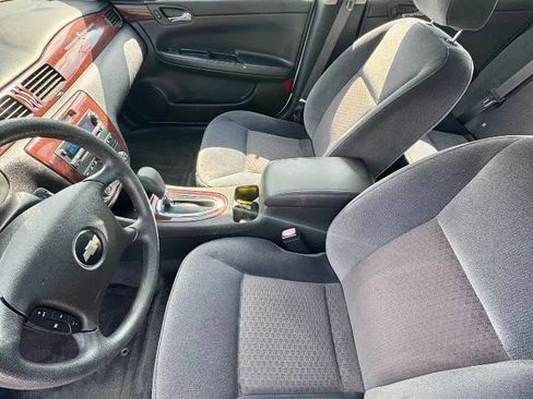 Used 2010 Chevrolet Impala LS image 10