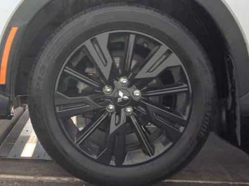 Used 2023 Mitsubishi Eclipse Cross LE AWD/4WD image 6