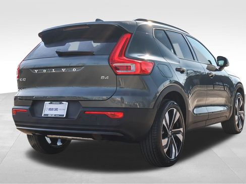 New 2026 Volvo XC40 B4 Plus w/ Climate Package image 5
