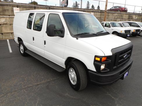 Used 2008 Ford E-350 and Econoline 350 Super Duty image 3