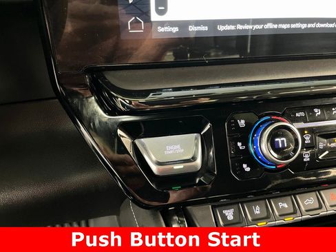 Used 2024 GMC Sierra 2500 AT4X image 7