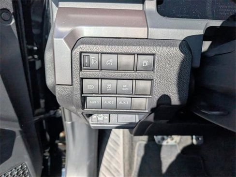 Used 2025 Toyota Tacoma TRD Sport image 13