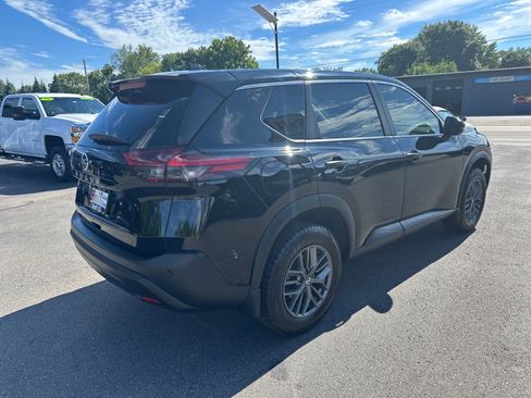 Used 2021 Nissan Rogue S FWD image 3