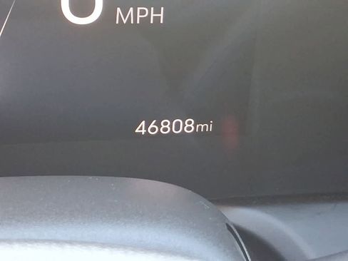 Used 2024 Buick Encore GX Sport Touring image 19