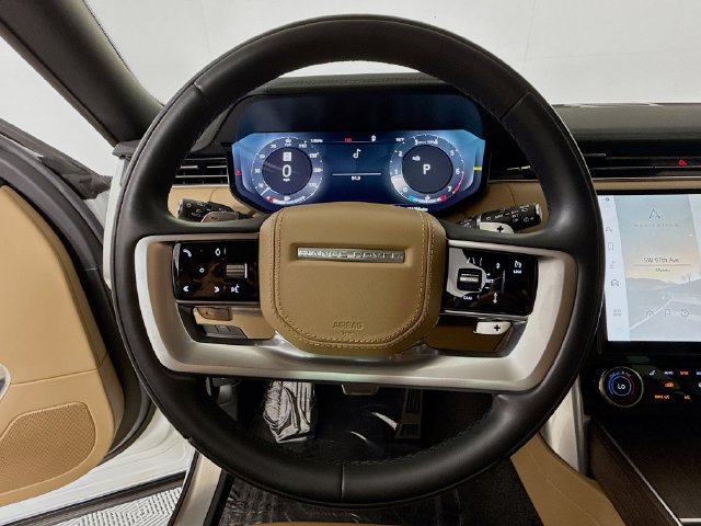 Used 2023 Land Rover Range Rover SE AWD/4WD image 12