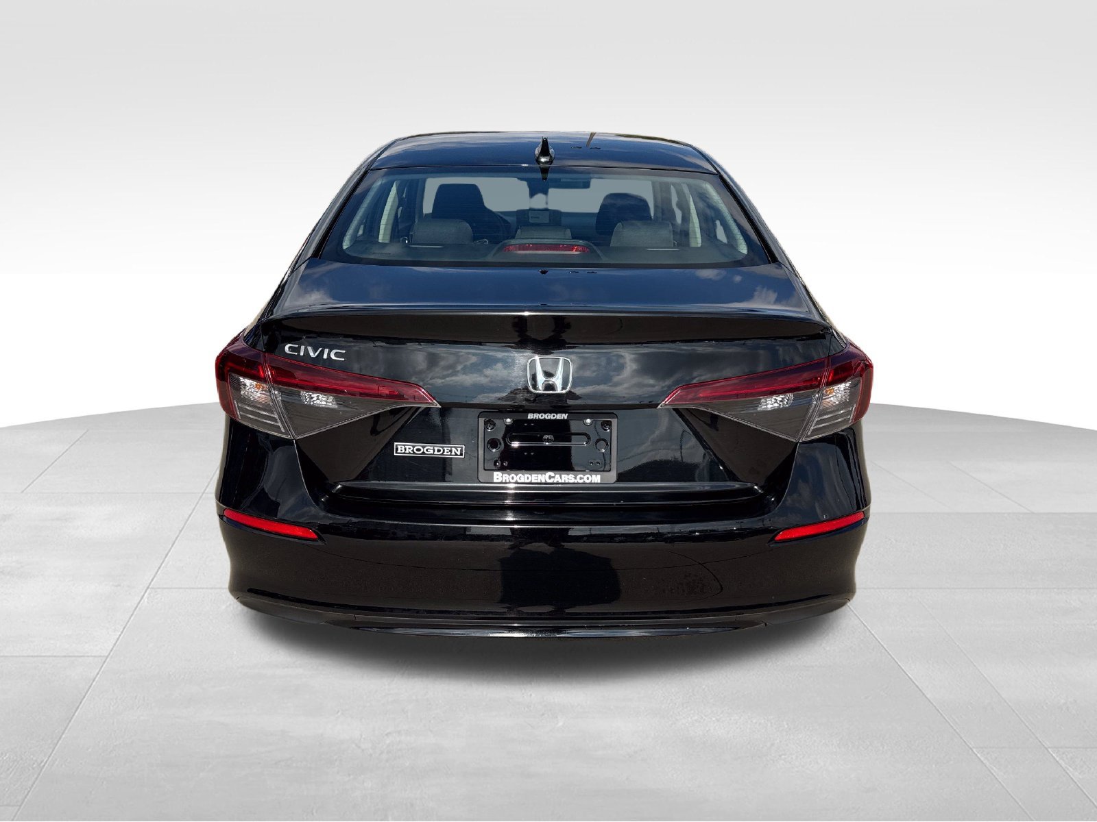 Used 2025 Honda Civic LX image 18