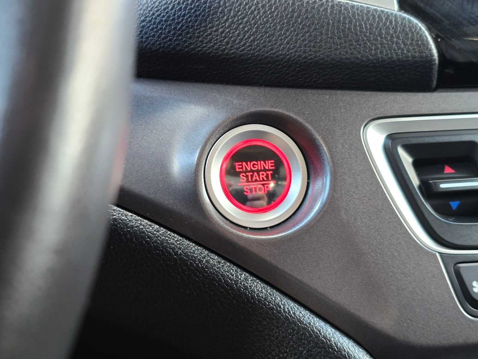 Used 2017 Honda Pilot EX-L image 31