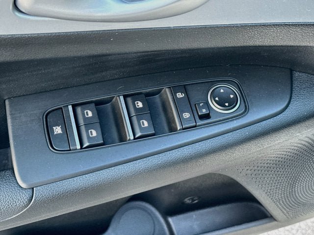 Certified 2023 Kia Forte LXS w/ LXS Technology Package FWD image 17