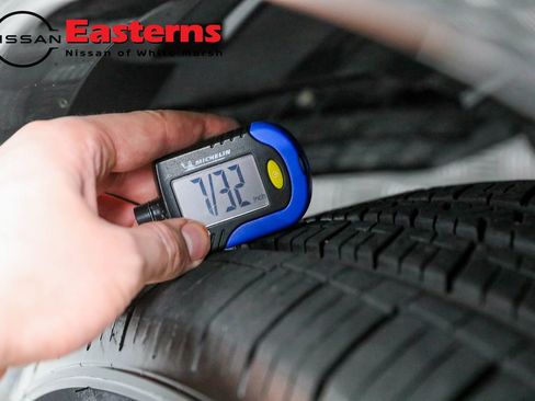 Used 2023 Nissan Armada SL w/ Midnight Edition Package image 44