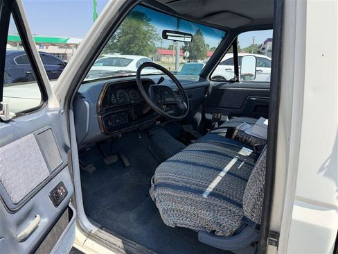 Used 1990 Ford F150 4x4 Regular Cab image 7