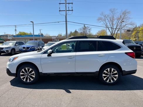 Used 2017 Subaru Outback 3.6R Limited image 10