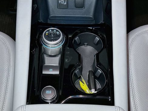 New 2026 Ford Explorer Platinum w/ LUX Leather Package AWD/4WD image 13