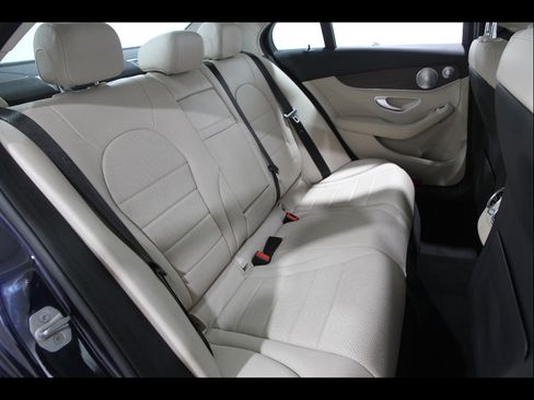 Used 2021 Mercedes-Benz C 300 4MATIC Sedan image 20