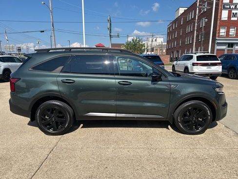 Used 2023 Kia Sorento S w/ Panoramic Sunroof Package image 6
