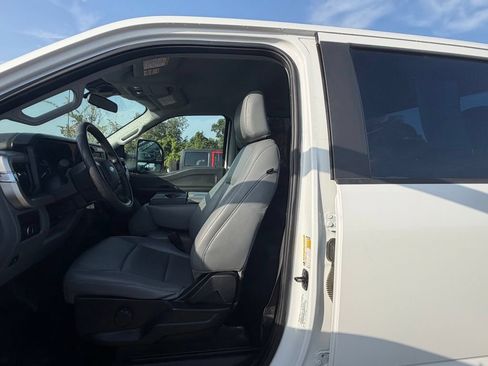 Used 2025 Ford F250 XL w/ FX4 Off-Road Package AWD/4WD image 37