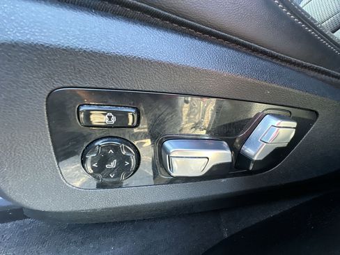 Used 2024 BMW X5 xDrive50e AWD/4WD image 14