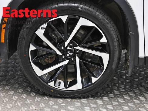 Used 2024 Mitsubishi Outlander SE AWD/4WD image 31