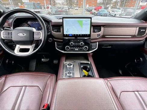 Certified 2024 Ford Expedition Limited image 14