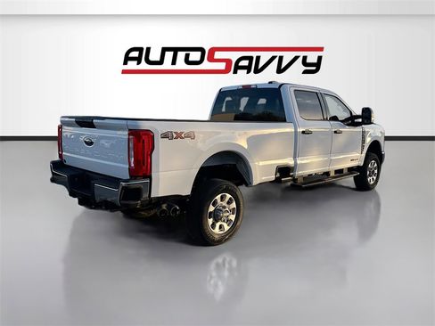 Used 2024 Ford F350 XLT image 7