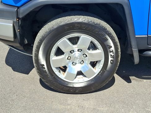 Used 2007 Toyota FJ Cruiser 4WD image 9