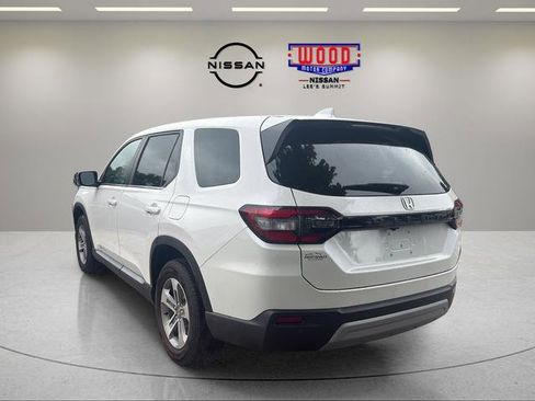 Used 2025 Honda Pilot EX-L image 4