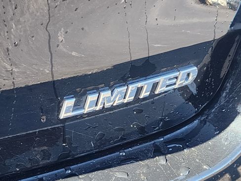 Used 2016 Toyota Highlander Limited image 11