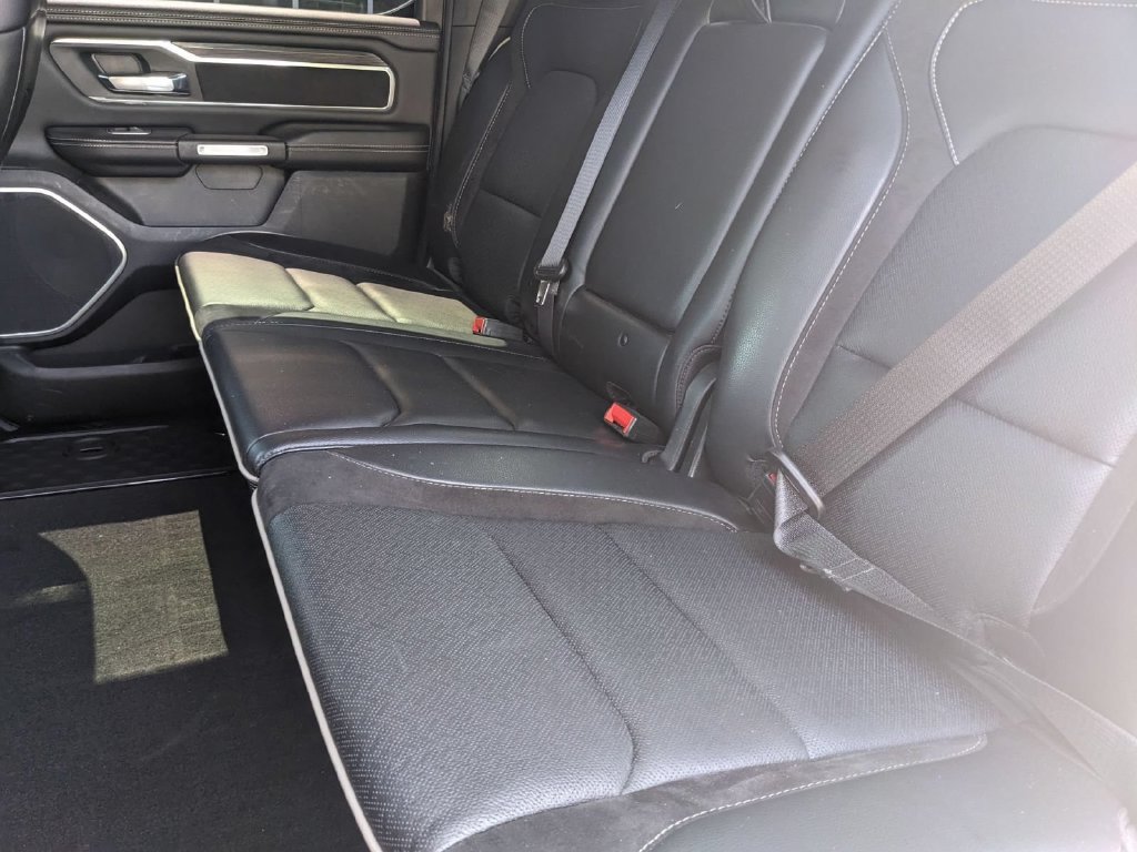 Used 2023 RAM 1500 Laramie AWD/4WD image 25