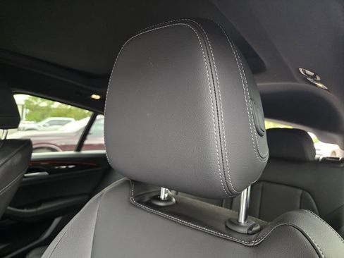 Used 2024 BMW X4 M40i AWD/4WD image 16