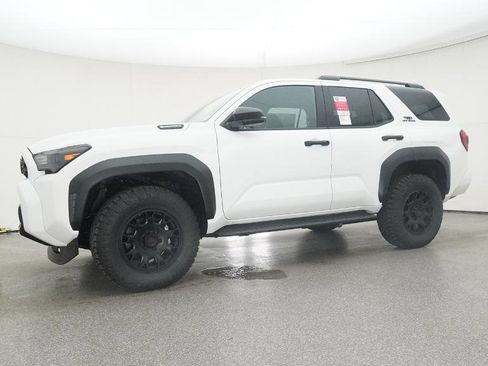 Certified 2025 Toyota 4Runner Hybrid TRD Off Road image 55
