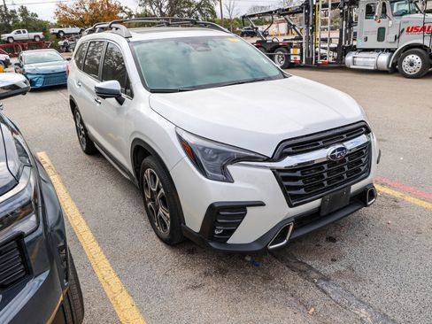 Used 2023 Subaru Ascent Touring image 4