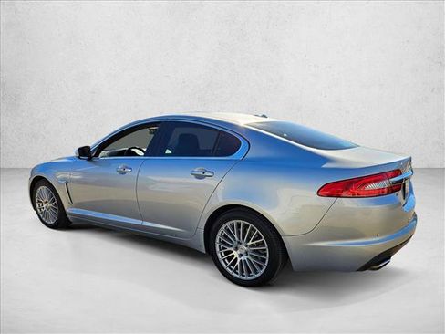 Used 2012 Jaguar XF image 5