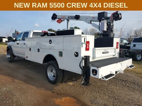 New 2025 RAM 5500 Tradesman AWD/4WD image 20