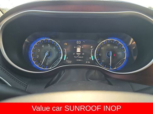 Used 2019 Chrysler Pacifica Limited FWD image 22