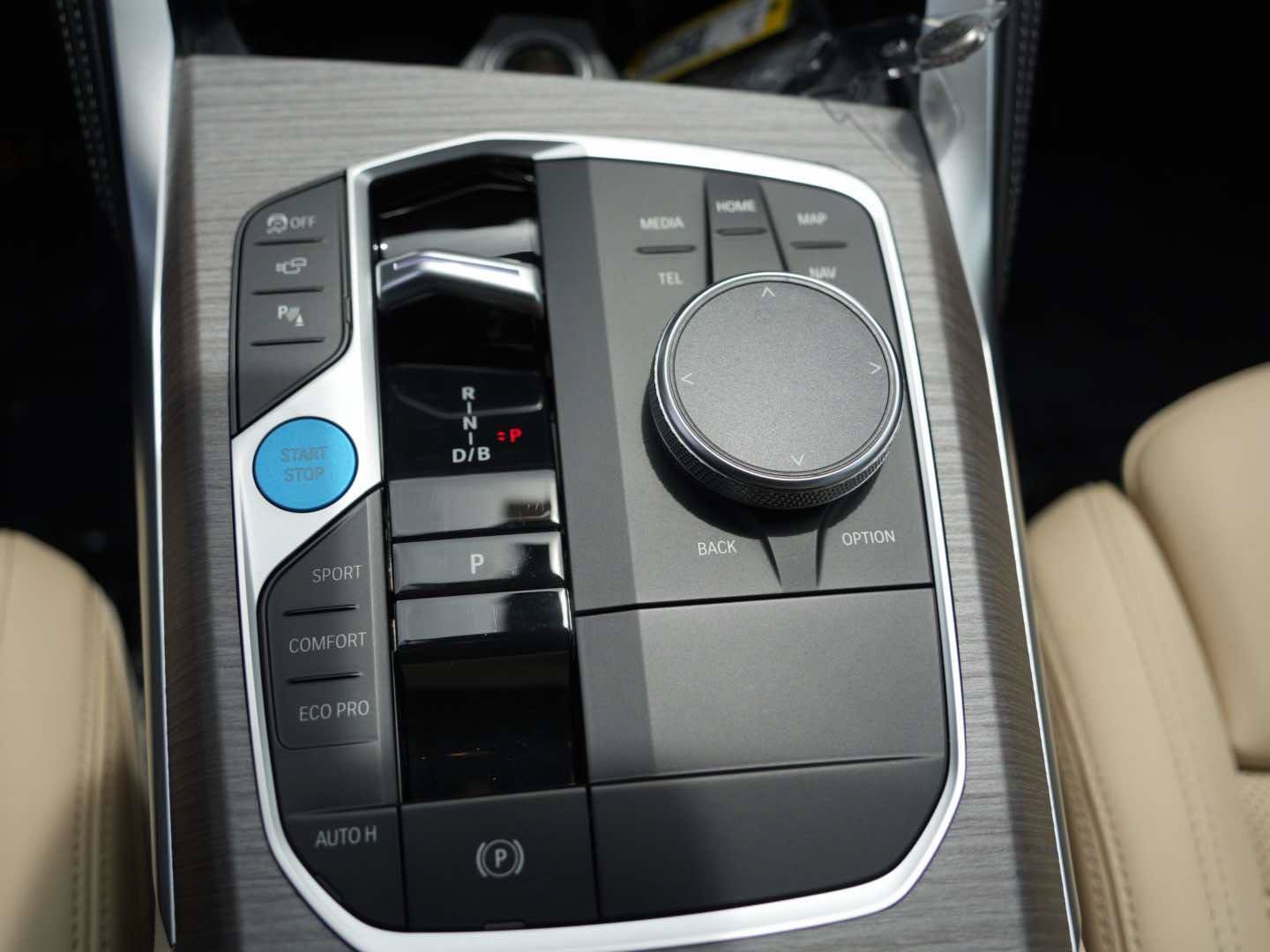 Used 2025 BMW i4 xDrive40i w/ M Sport Package AWD/4WD image 22