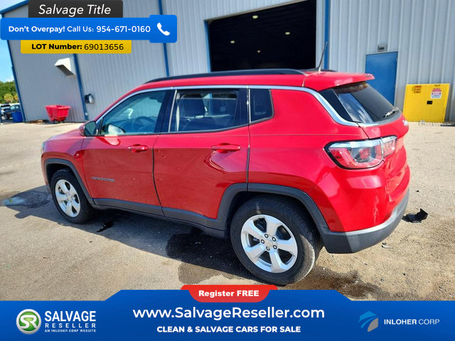 Used 2020 Jeep Compass Latitude FWD image 3