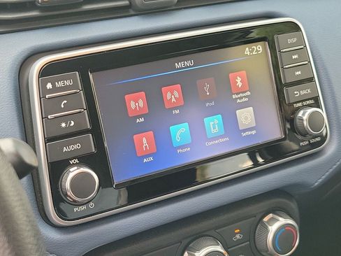 Used 2025 Nissan Versa SV FWD image 23