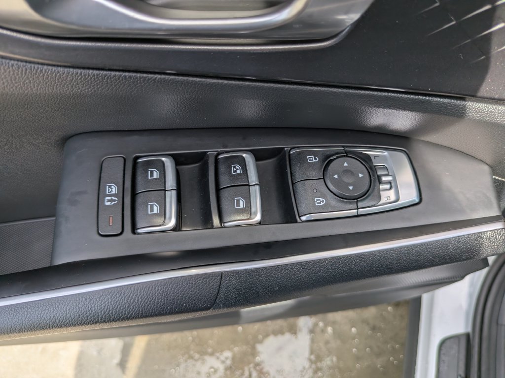 Certified 2023 Kia Sorento LX FWD image 20