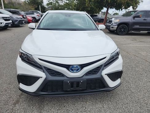 Used 2023 Toyota Camry SE w/ Cold Weather Package FWD image 8