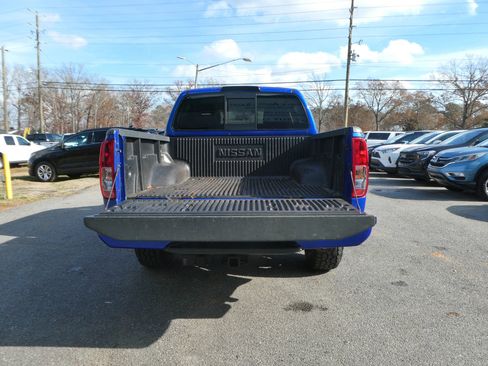 Used 2014 Nissan Frontier Desert Runner image 7