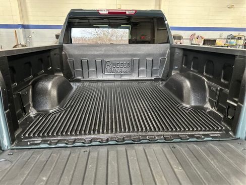 Certified 2025 Chevrolet Silverado 1500 LT image 12