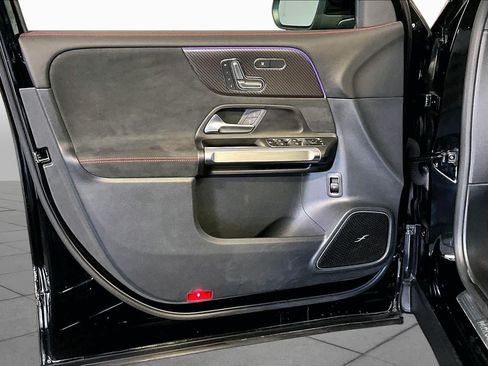 Certified 2023 Mercedes-Benz GLB 250 4MATIC image 22