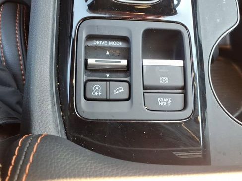 Used 2023 Honda Pilot TrailSport image 13