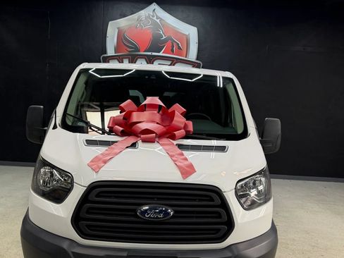 Used 2018 Ford Transit 150 XL RWD image 6