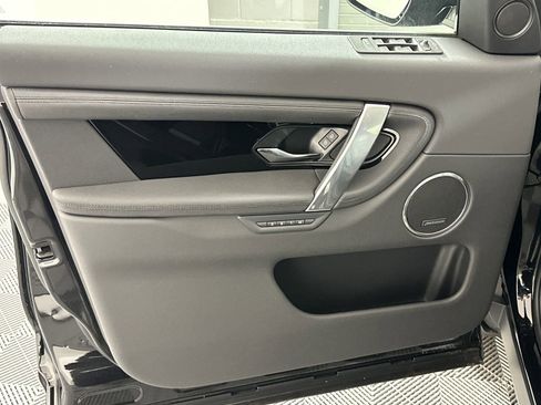 Certified 2025 Land Rover Discovery Sport S image 10