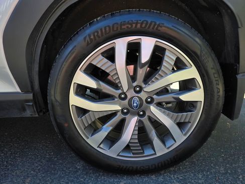 Certified 2025 Subaru Forester Touring AWD/4WD image 6
