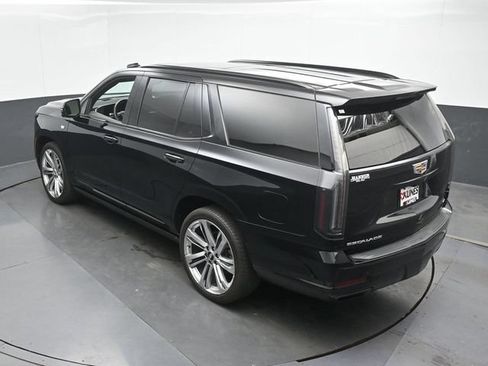 Used 2025 Cadillac Escalade Sport w/ Touring Package AWD/4WD image 26