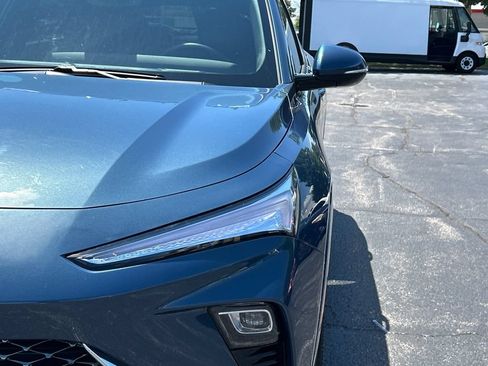 Certified 2025 Buick Envista Avenir FWD image 12